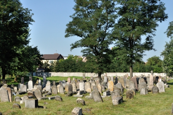 588. Białystok. Cmentarz żydowski.JPG