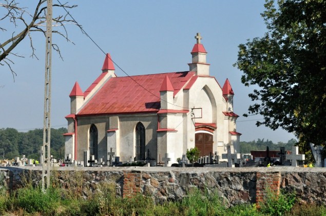 125. Mnich. Cmentarz - kaplica z 1776 r..JPG