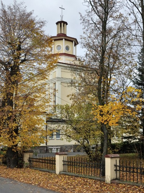 228. Woźniaków. Kościół pw. św. Michała Archanioła.JPG