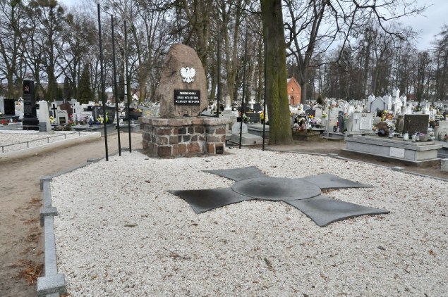 055. Aleksandrów Kujawski. Cmentarz parafialny.JPG
