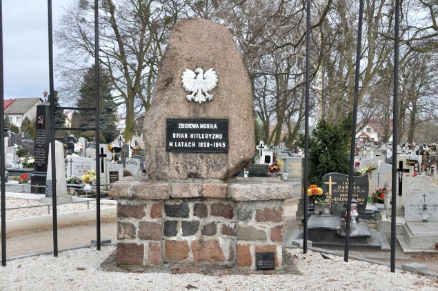 056. Aleksandrów Kujawski. Cmentarz parafialny.JPG