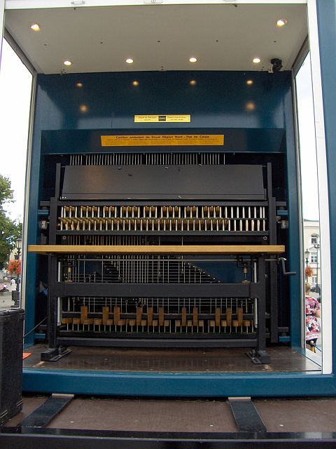 HPIM5941-tr.carillon.jpg
