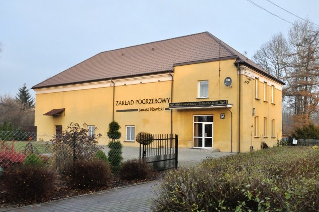 096. Krośniewice. Dawna synagoga.JPG