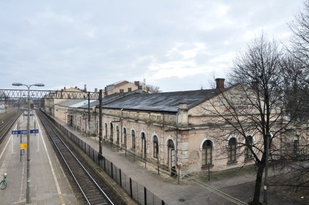 023. Aleksandrów Kujawski. Dworzec kolejowy (1862 r.).JPG
