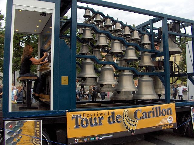 HPIM5944-tr.carillon.jpg